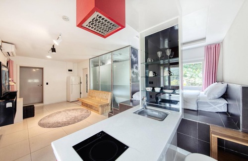 Buk House | Family-Friendly Gapyeong Pogny Kids Poolvilla with Pool