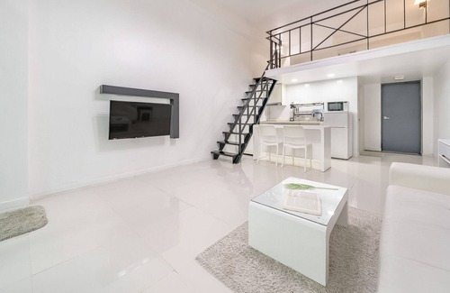 Gapyeong House | Relaxing Gapyeong Shiny Pension with Pool and Kitchen Access