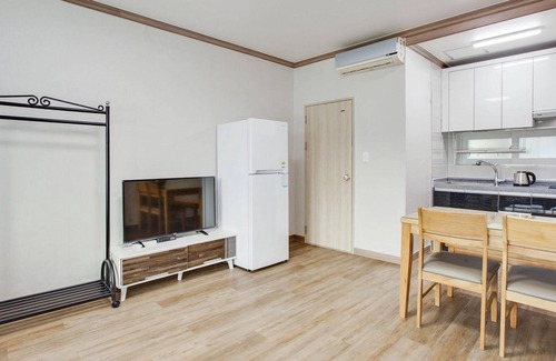 Oeseo House | Gapyoeng New Cheongpyeong Pension