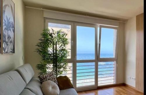 Malpica de Bergantinos Apartment | Inviting Öspede Garúa with Ocean View in Malpica de Bergantiños