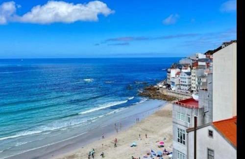 Malpica de Bergantinos Apartment | Inviting Öspede Garúa with Ocean View in Malpica de Bergantiños