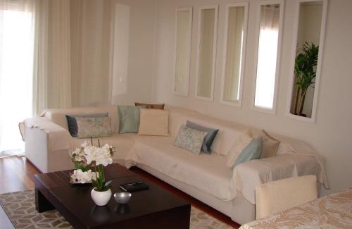 Canico Apartment | Garajau Elite: Oceanfront Retreat with Perfect 10 Rating