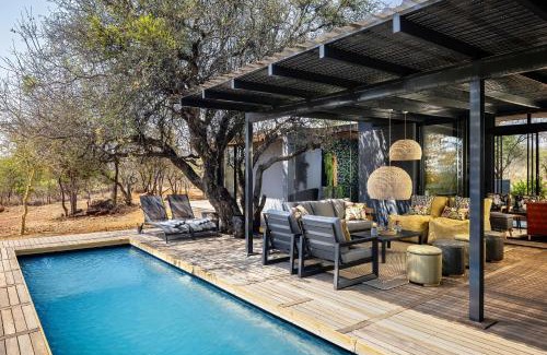 Golders Green Villa | Idyllic Garangani Villa at Buffelshuis Safari Camp