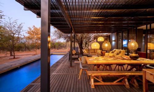Golders Green Villa | Idyllic Garangani Villa at Buffelshuis Safari Camp