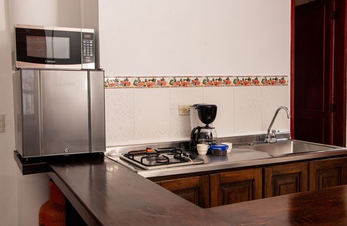 Retiro Apartment | Discover Garcha: Family-Friendly Hotel with Spa and Dining