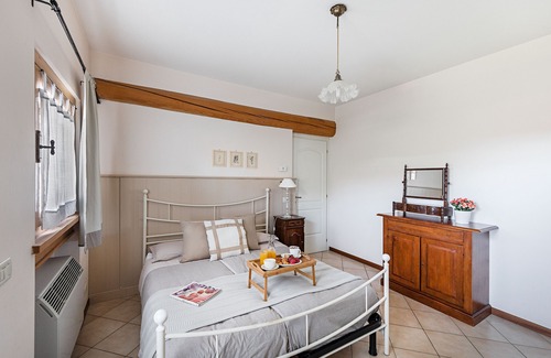 Lonato del Garda Apartment | Primo Sole at Garda Country House: 10/10 Pet-Friendly Retreat