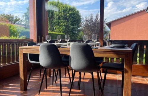 Soiano del Lago Apartment | Garda Golf Studio: Relax by the Ocean with Family-Focused Amenities