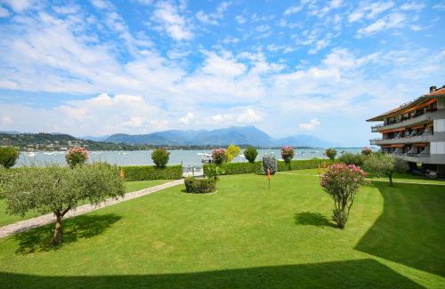 Pieve Vecchia Apartment | Oceanview Escape at Garda Marina by Garda FeWo - 4 Stars