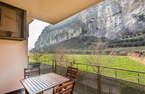 Bolognano-Vignole Apartment | Garda Sails: Relaxing Retreat with Thermae & Family-Friendly Perks
