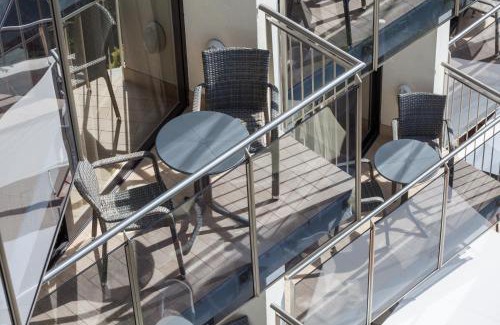 Riva del Garda Hotel | Garda Suite Hotel: Pet-Friendly, Oceanfront Oasis Awaits