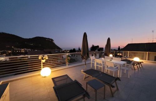 Garda Apartment | Stunning Garda View Apartment with Solarium and Hot Tub