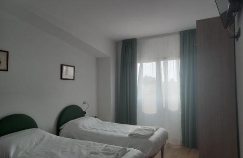 Ovest House | Top-Rated Gardafarm Agriturismo: Pet-Friendly Retreat