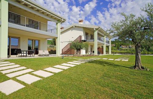 Pieve Vecchia House | Experience Excellence at Gardaliva 2 with Pool Access