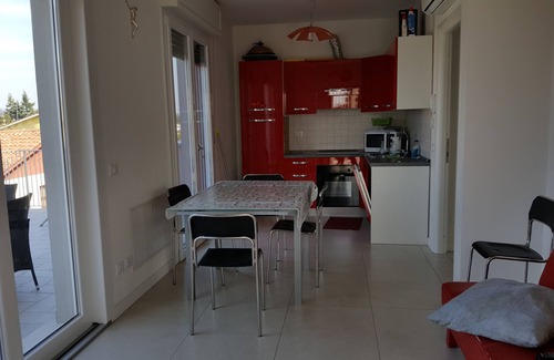 San Benedetto di Lugana Apartment | Beautiful GardaSee-Emotion Vista Lago with Free Wi-Fi