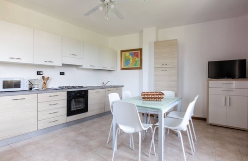 Monte House | GARDASUN 2 - Pet-Friendly Flat with Lake Views and Spa