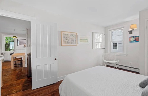 Stonington Cottage | Garden Apt. in Stonington Borough