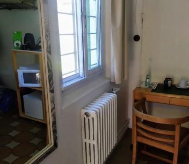 La Cumbre Apartment | Exceptional B&B Garden Atelier with Pool & Breakfast