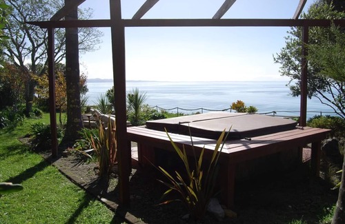 Parapara House | Garden Chalet , Golden Bay Lodge