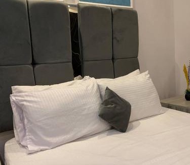 Qasr an-Nil Hotel | Garden City Suites Tahrir Square