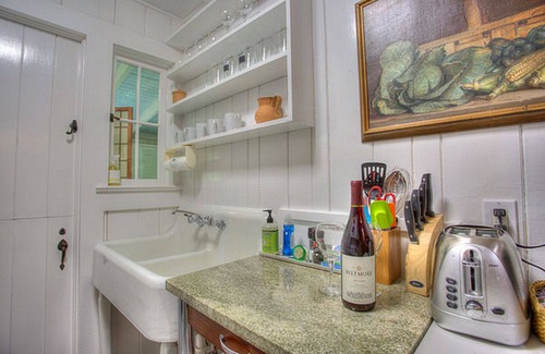 Laurel Park Cottage | Beautiful Garden Cottage with Carolina Room & Pool Access