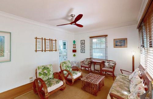 Diamond Head - Kapahulu - St. Louis House | Cozy Garden Cottage A & B - Child Friendly Retreat