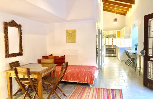 Moncarapacho e Fuseta Cottage | Serene Garden Cottage with Natural Pool near Fuseta Beach
