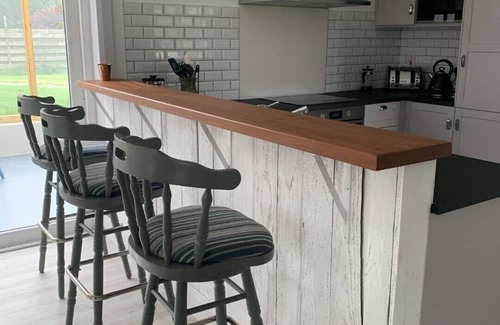 Saltmills Cottage | Discover Garden Cottage on Tintern Trails with Ocean Views