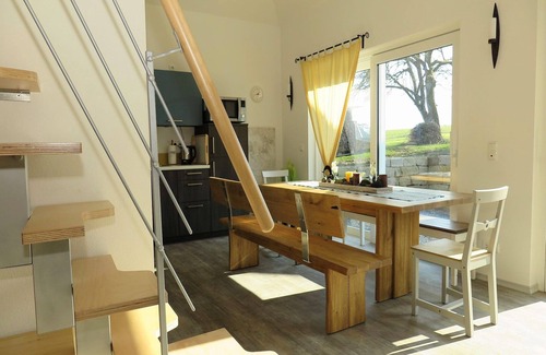 Kleinwinklarn House | Cozy Apartment in Kleinwinklarn with Inviting Terrace
