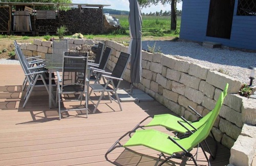 Kleinwinklarn House | Cozy Apartment in Kleinwinklarn with Inviting Terrace