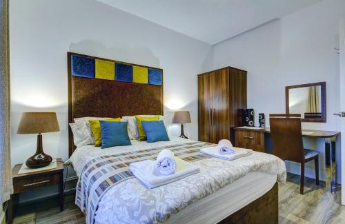 Prestwick Apartment | Relax at Garden Gate Upper Apartment - 8.8/10 Rating!