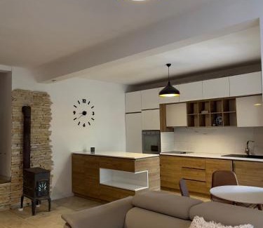 Lapcici Apartment | Discover Sazonov's House: Pet & Child Friendly Retreat