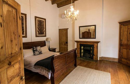Graaff-Reinet House | Family-Friendly Retreat at Garden House with Pool Access