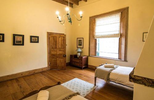 Graaff-Reinet House | Family-Friendly Retreat at Garden House with Pool Access