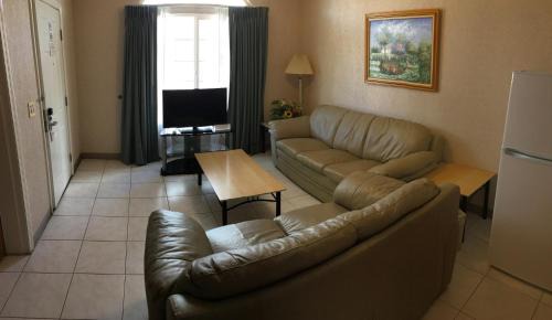 Fresno Hotel | Pet-Friendly Garden Inn and Suites Fresno with Pool Access