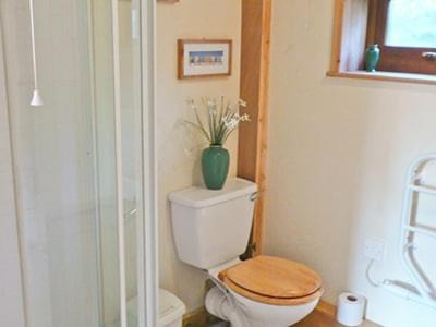 Knighton House | Family-Friendly Garden Lodge with Pet-Friendly Amenities