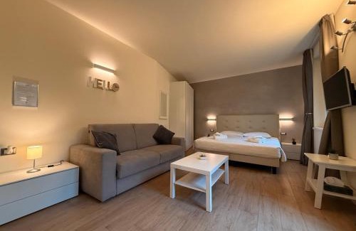 Stresa Apartment | Garden Lodge: Guest Rated 9.8 - A Premier Stay Awaits