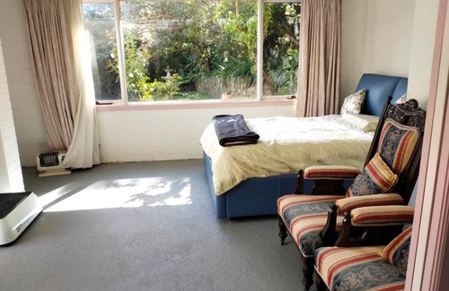 Red Hill House | Discover Garden of Eden: A Relaxing Retreat Awaits