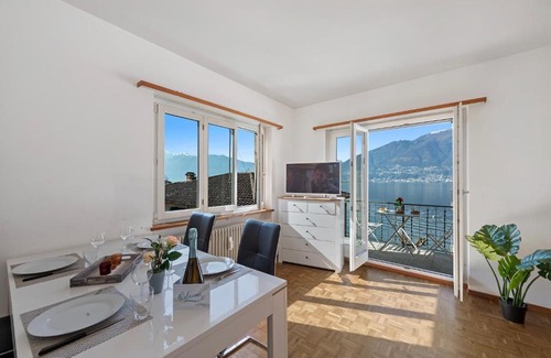 Vira Apartment | Scenic Getaway at Garden on the Lake - Family & Pet Friendly