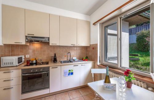 Vira Apartment | Scenic Getaway at Garden on the Lake - Family & Pet Friendly