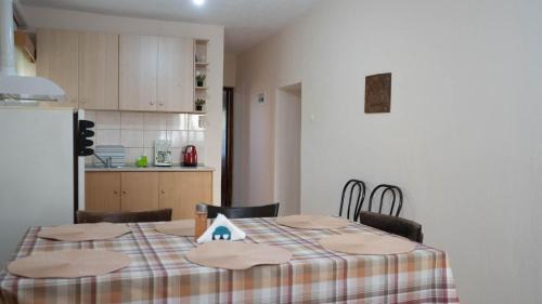 Trikala Apartment | Kid-Friendly Garden Paradise in Megalochori Trikala