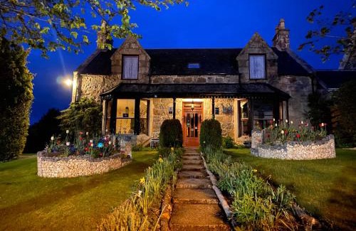 Grantown-on-Spey Bed & Breakfast | Garden Park Guest House: 4-Star Oceanfront Retreat