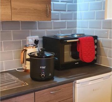 Norwich Apartment | Garden Rest: Guest Rated 9.4/10 for a Memorable Stay