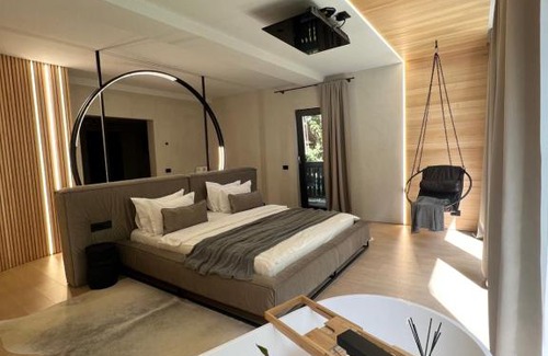 Bran Resort | Garden Retreat Junior: Guest Rated 9.8 with Restaurant & Breakfast