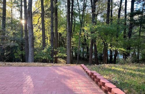 Colesville Apartment | Serene Getaway at Garden's Grace: Pet and Child Friendly