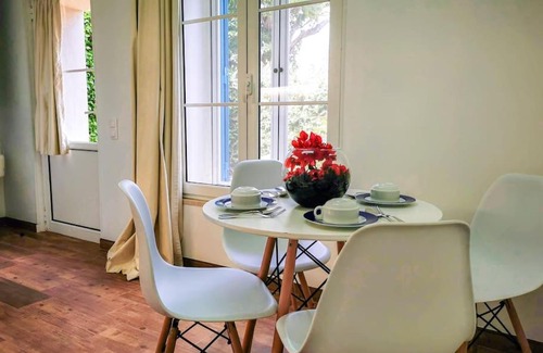 Horta House | Garden's Nest - East Villa: Family-Friendly Retreat