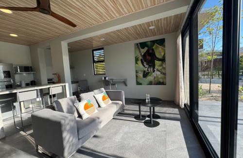 Marbella Apartment | Garden Suite at Solindo Stays
