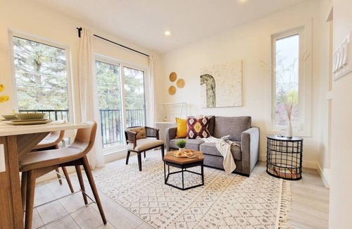West Edmonton House | Convenient Garden Suite Near Downtown with Free Breakfast