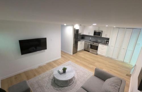 North Vancouver House | Family-Friendly Coach House in North Vancouver Awaits You