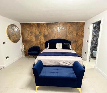Gravesend House | Tranquil Garden View Hotel with Family-Friendly Amenities
