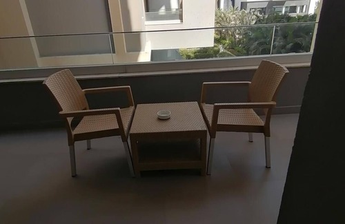 Heliopolis Apartment | Garden View Studio - Ideal Getaway Near the Airport